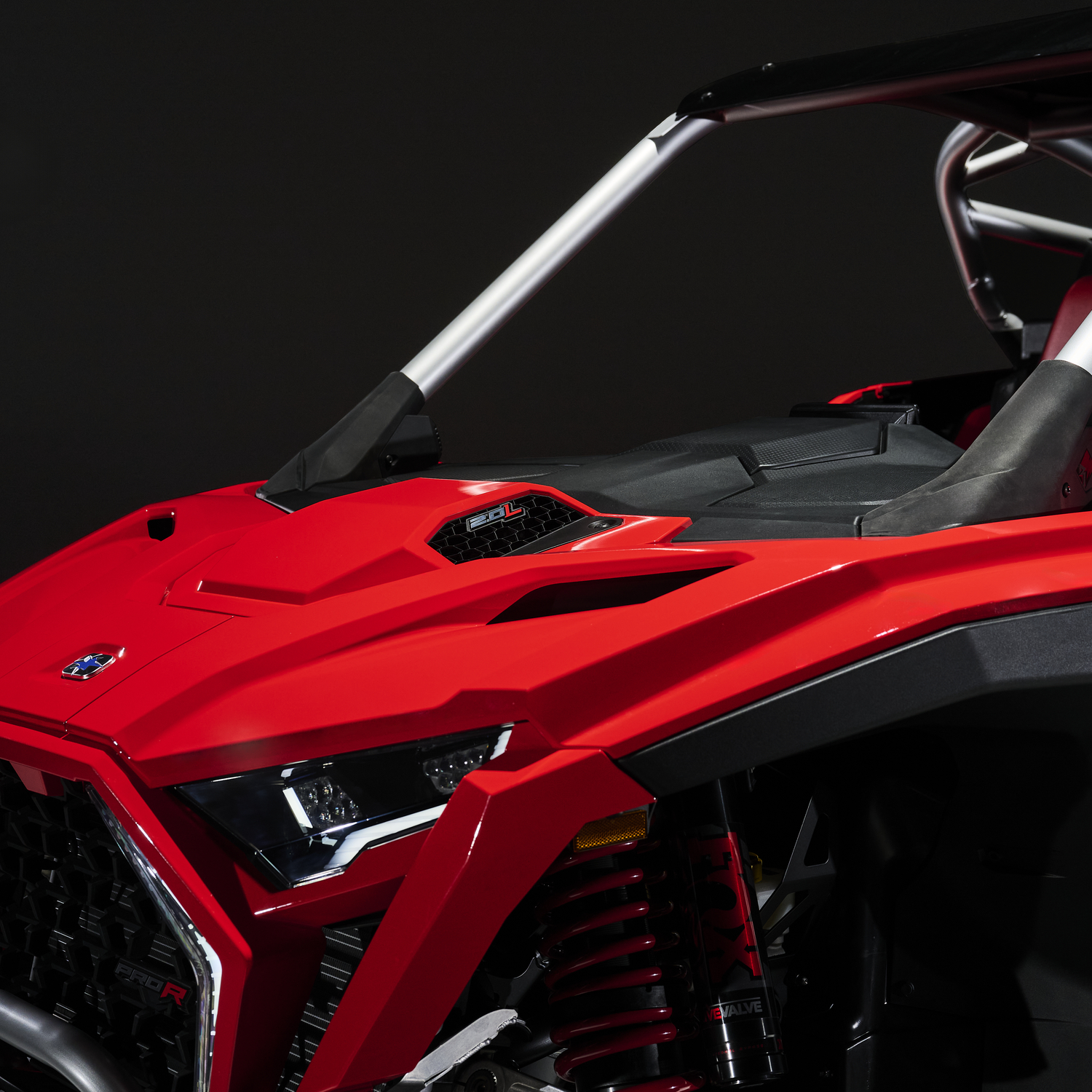 PGA_JPG-2026-orv-rzr-pro-r-indy-red-image-detail-20250609-HoodVents_0701